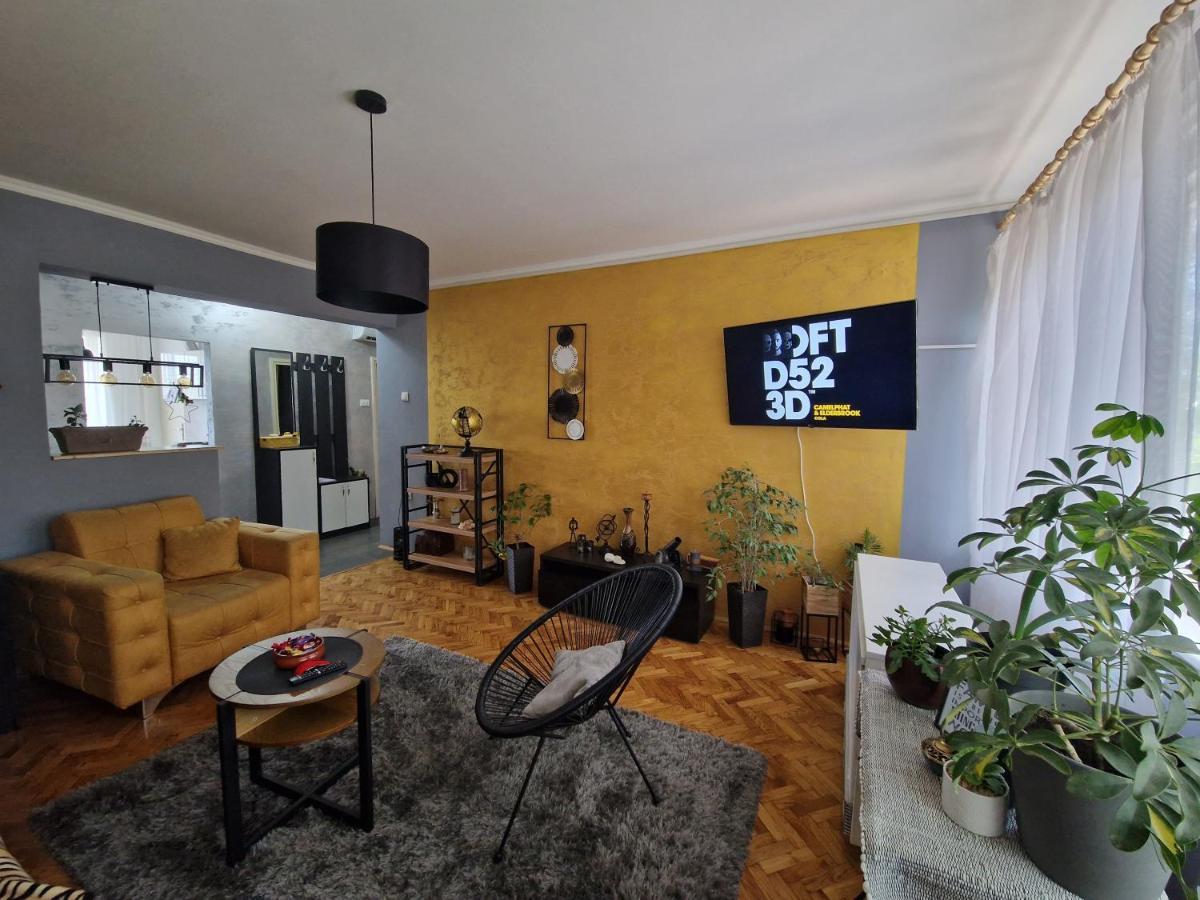 Aparmani Djuric Apartamento Subotica Exterior foto